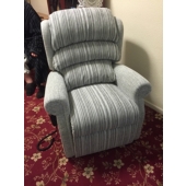 M/M Tomlinson from Sutton in Ashfield - New Newark electric rise and recliner in Maidavale fabric