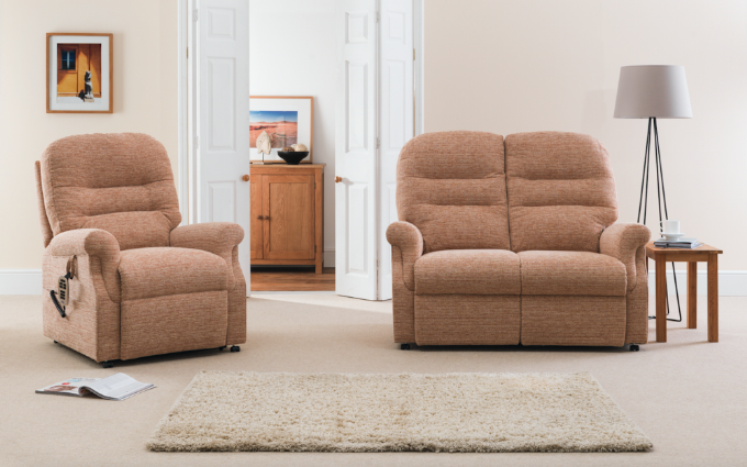 CROMWELL ELECTRIC RECLINER