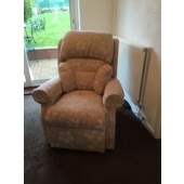 Mrs Burdette from Shirebrook - New Nottingham electric rise and recliner in Caledonian fabric
