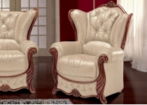 CHRISTIE LEATHER CHAIR